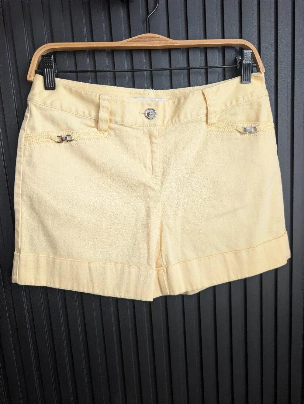 White House Black Market Pale Yellow Mid Rise Cotton Shorts
